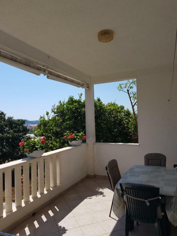 Apartment Tomy Trogir Exterior photo